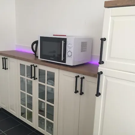 Elzerland Apartment